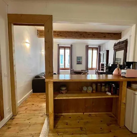 Appartement 2 Pieces Hyper Centre Historique *